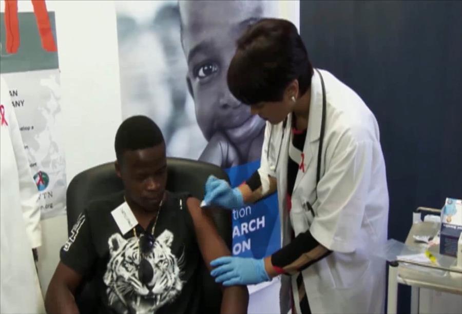 تجربة مصل مضاد لمرض الايدز في افريقيا