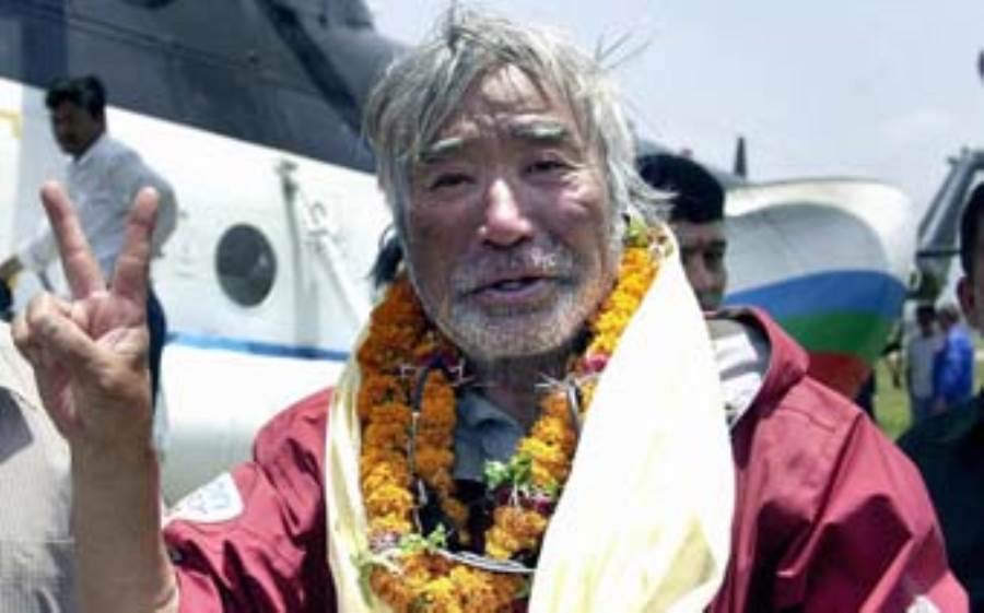 رجل يبلغ من العمر 80 عاما يستعد لتسلق جبل إيفرست للمرة الثالثة