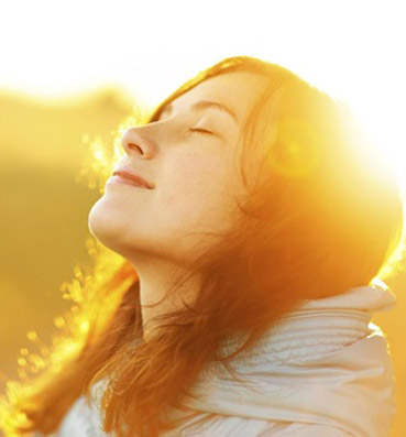 دراسة: التعرض للشمس يحمي من انتشار السرطان في الجسم