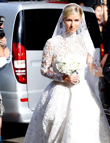 بالصور .. فساتين زفاف نساء العالم الشهيرات والأكثر أناقة 