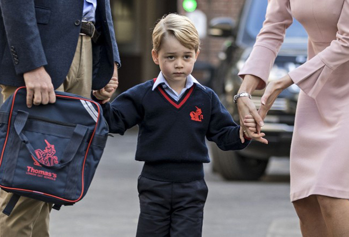 الأمير جورج يجد المدرسة أمراً ثقيلاً على قلبه