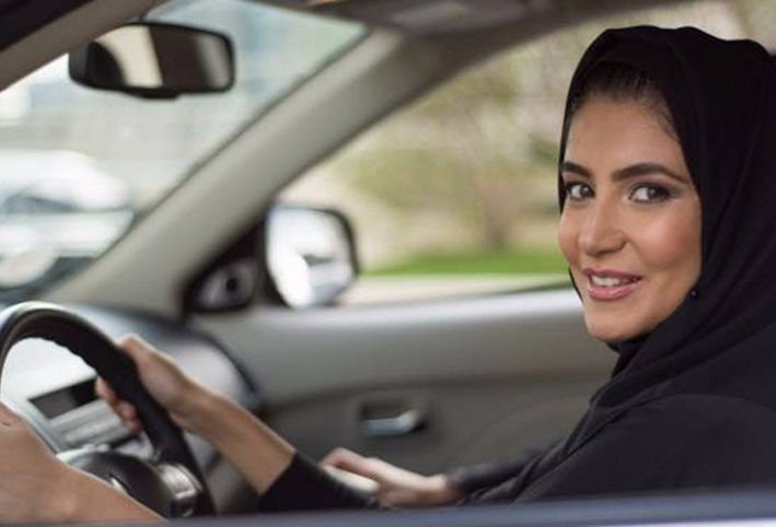 حقيقة إلغاء الأمر الملكي بشأن قيادة المرأة السعودية للسيارة
