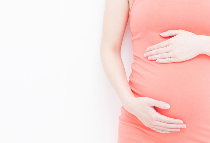 ثلث الحوامل يتناولن حمض الفوليك بشكل أكبر من احتياجهن 
