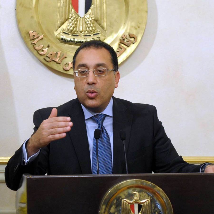 الحكومة المصرية تعلن خطة التعايش مع كورونا .. تعرفى عليها