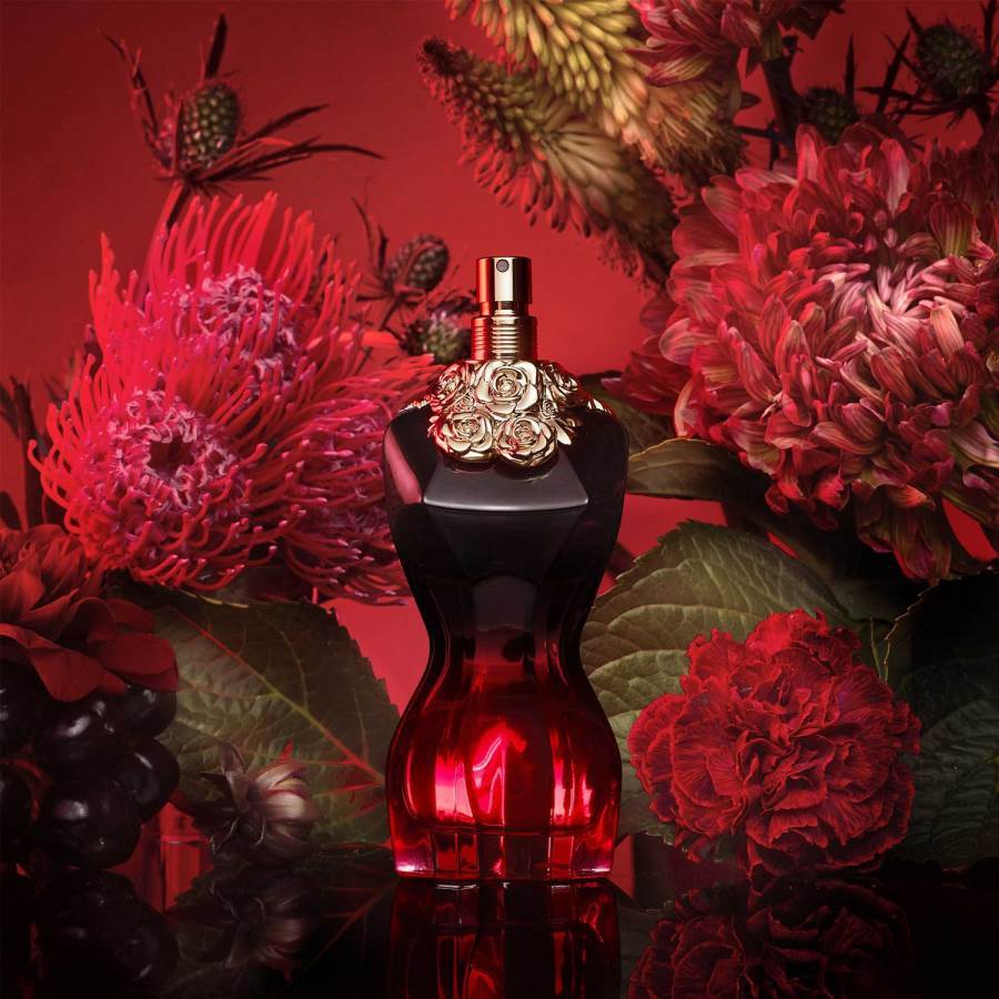 نسمات تمنحك أعلى درجات الأنوثة مع عطرJean Paul Gaultier La Belle Le Parfum