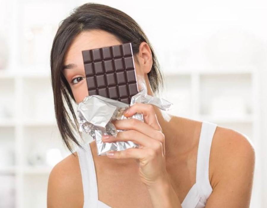هل الشوكولاتة تسبب الصداع؟
