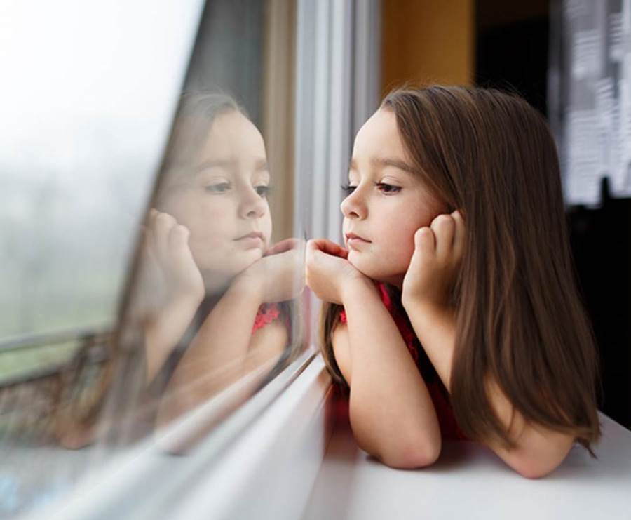 5 نصائح للتعامل مع الطفل الانطوائي .. اعرفيها