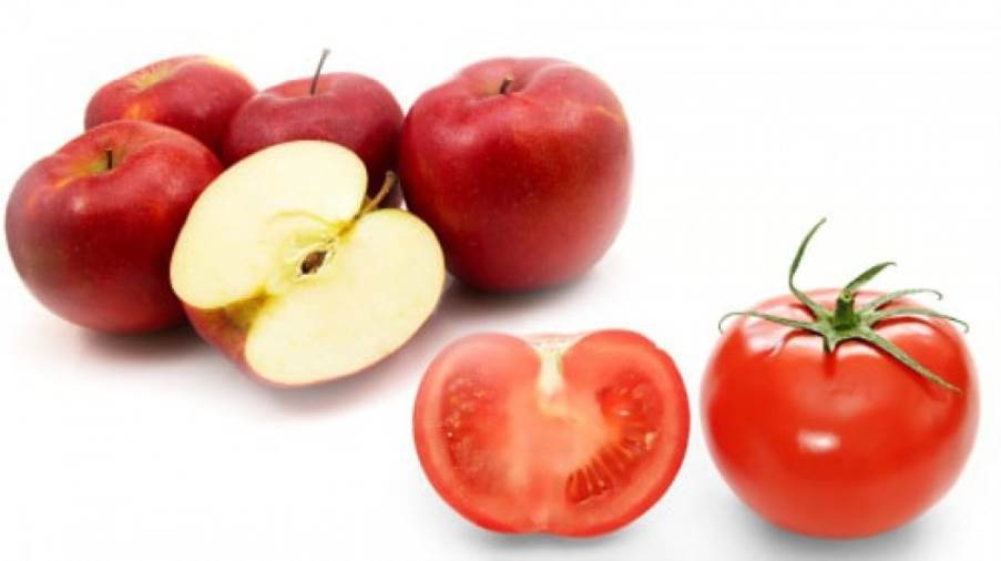 تناول الطماطم والتفاح قد يصلح ضرر التدخين