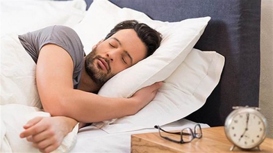 9 نصائح لنوم جيد في الطقس الحار