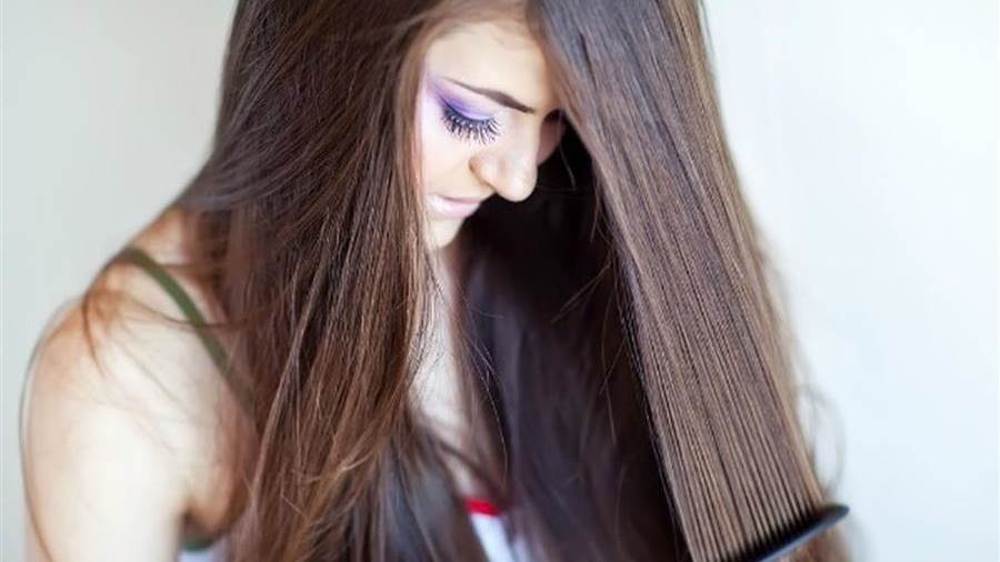 يمكن أن تساعد جراحة التجميل على إعادة تشكيل الشعر بشكل مقبول حسب واقعية الشخص