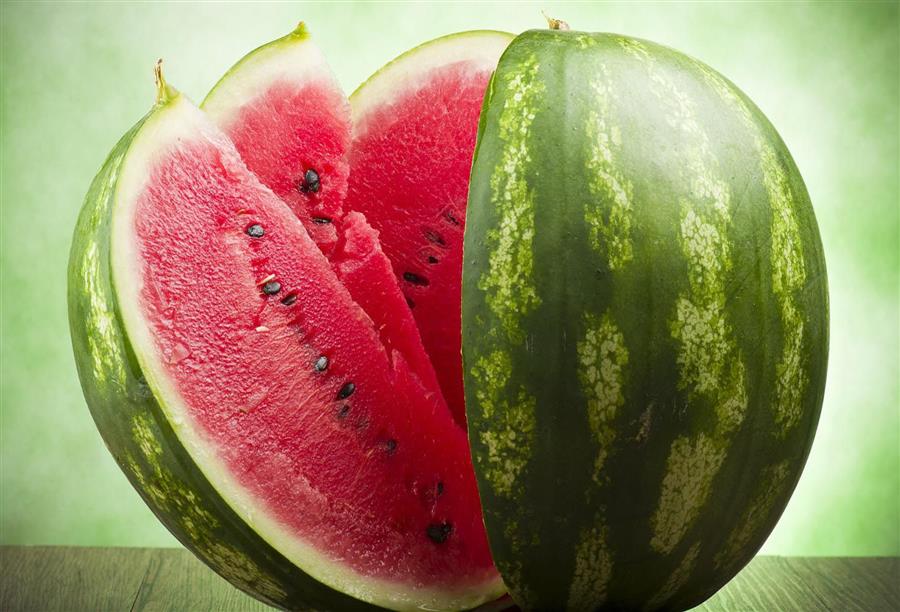 نأكله كثيرا ولا نعرفه .. حقائق مذهلة عن فاكهة البطيخ 