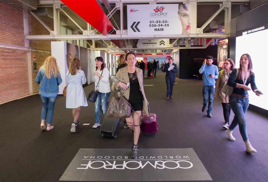 تحتفل Cosmoprof التجميل الرائدة العالمية بذكرها  السنوية الأربعون عام 2007