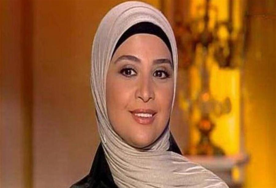 حنان ترك تدافع عن نفسها " اعتزال شاهيناز بإرادتها وجارتي المسيحية زبونتي "