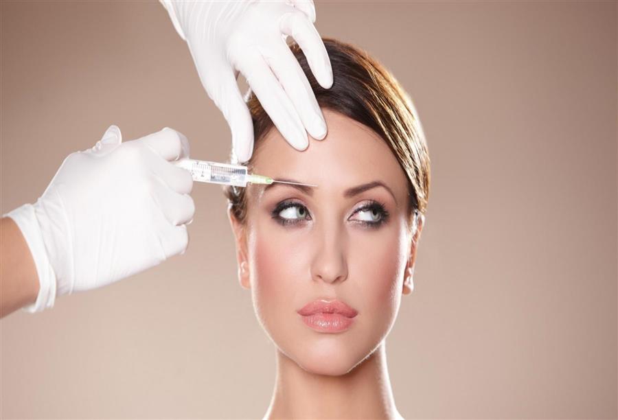 تحسن الأمن يزيد من طلب العراقيين علي عمليات التجميل