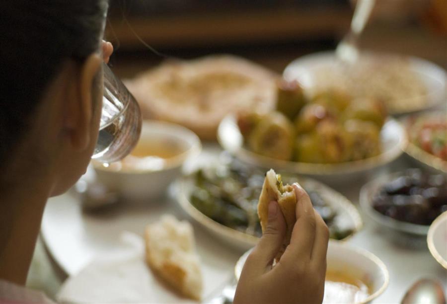 إان جهاز الهضم هو الرابح الأكبر من عملية الصوم، ولا غرابة في الأمر فهو مسؤول عن استقبال الطعام والشراب واستقلابهما