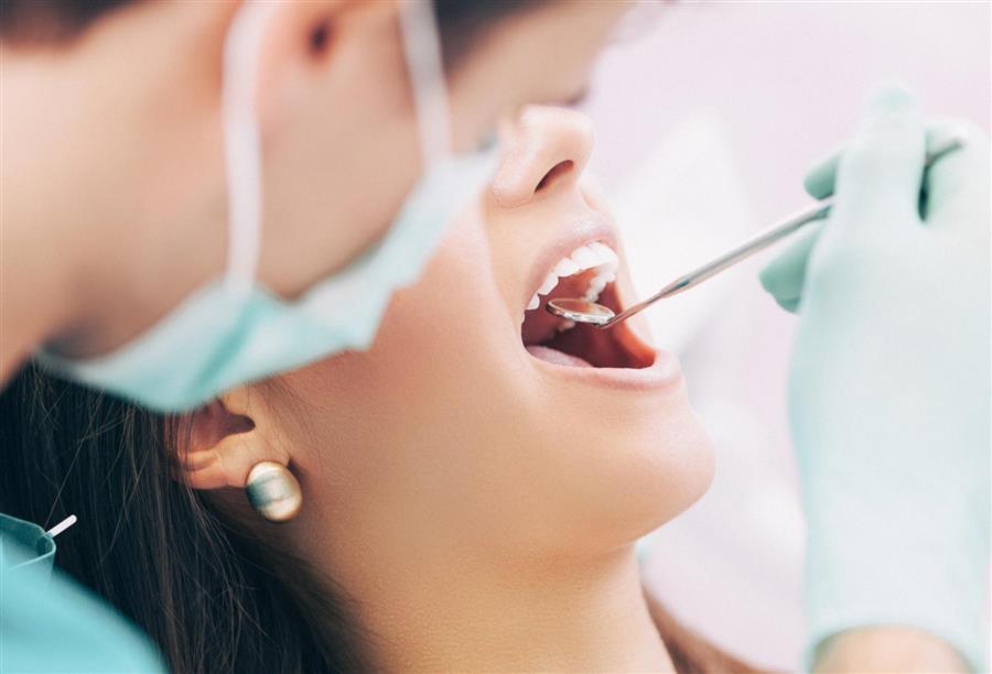 الجمال.نت | نصائح جديدة لتجنب المخاطر الطبية في عيادة الأسنان
