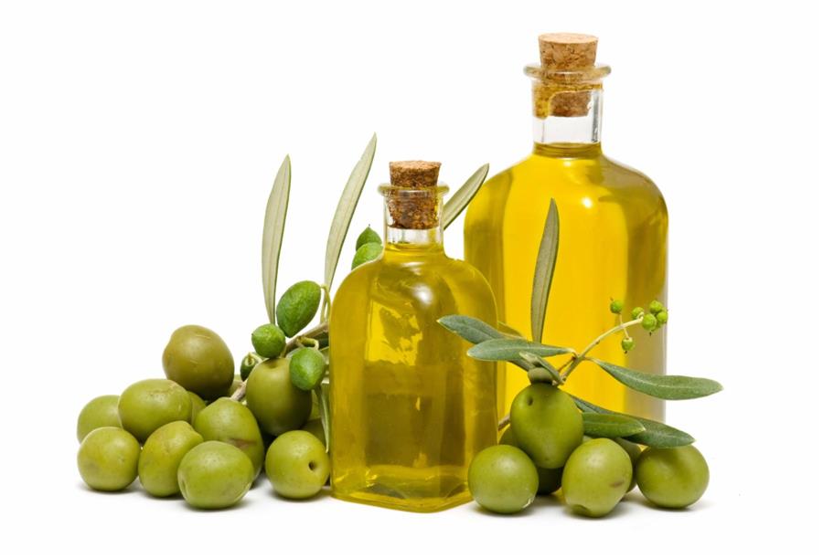 يتمتع الأشخاص الذين يتناولون زيت الزيتون ضمن غذائهم بفوائد صحية عديدة
