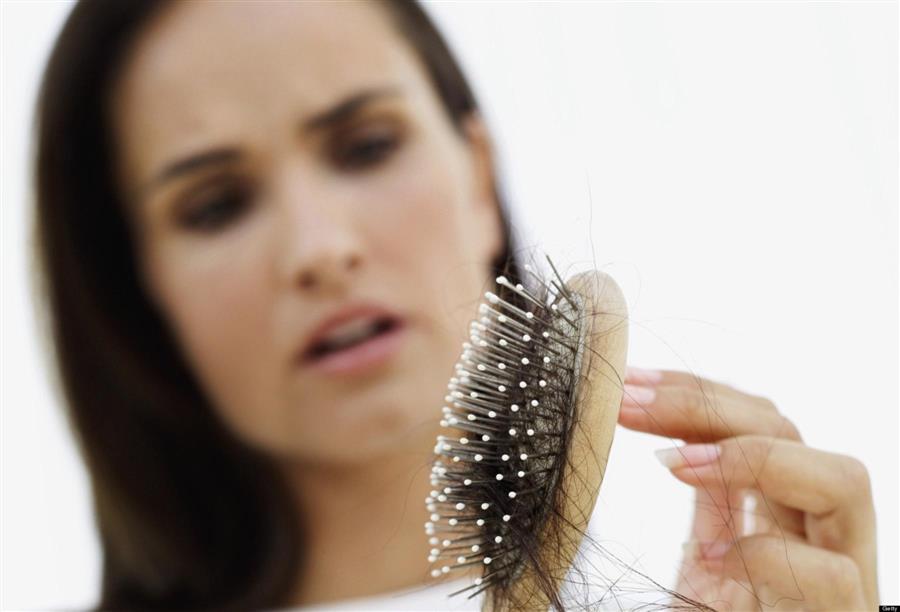هناك نوع من عمليات زراعة الشعر، يتم عن طريق معالجة خلايا الشعر بطريقة معينة، تساعد علي انتقال الشعر إلى المناطق الصلعاء المجاورة لها.