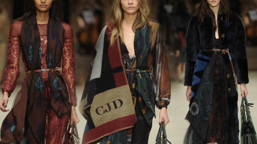 أسبوع لندن لخريف وشتاء 2012-2013 .. نضج مصمموها ونضجت لمساتهم وسهل قطافها