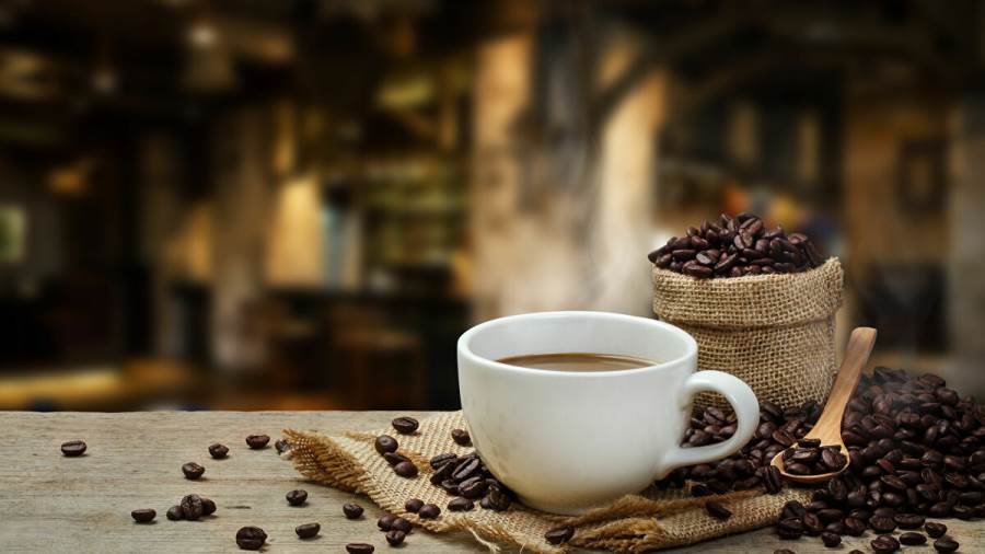 عادات شرب القهوة تم قياسها في فترة زمنية محددة ومن غير الواضح أي من مكونات القهوة على وجه التحديد قد تكون مرتبطة بطول العمر.