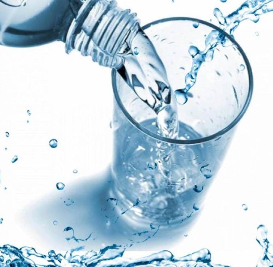  إغلاق 7 شركات للمياه المعدنية بسبب الملوثات في مصر