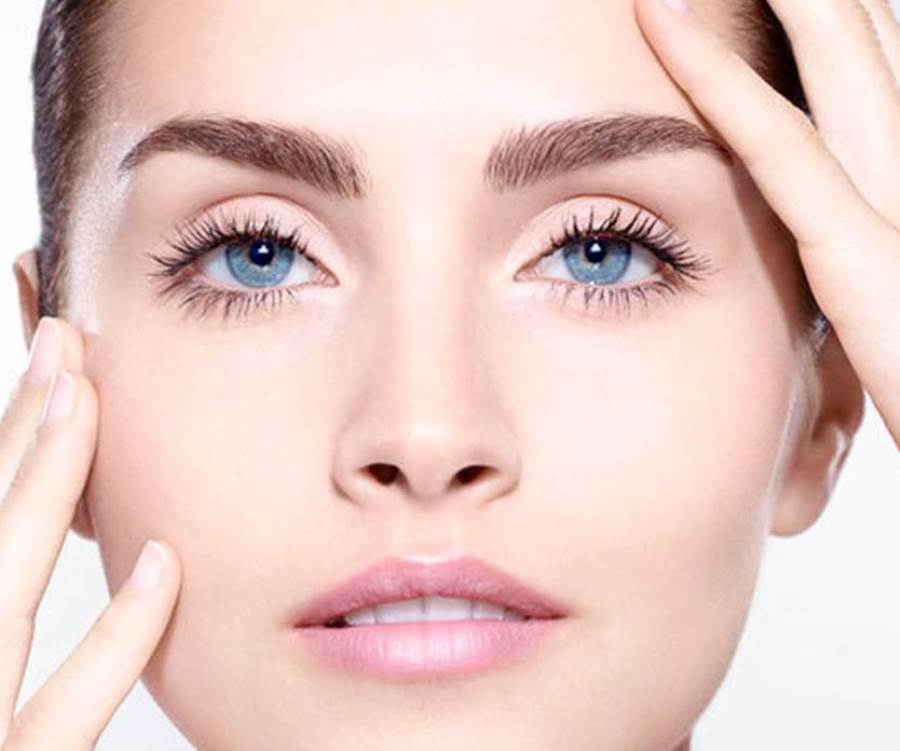 إبر تفتيح البشرة .. دعايات تجارية تجتذب عشاق البحث عن بياض الجلد