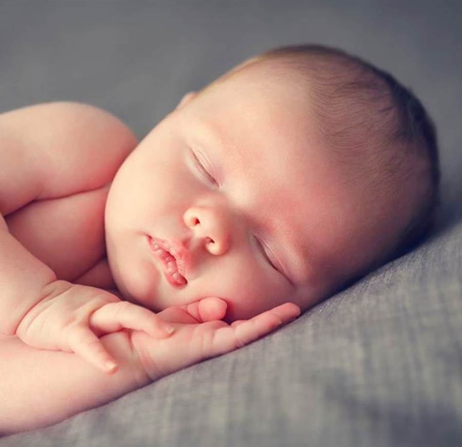  حقائق هامة عن نوم الطفل حديث الولادة يجب أن تعلميها
