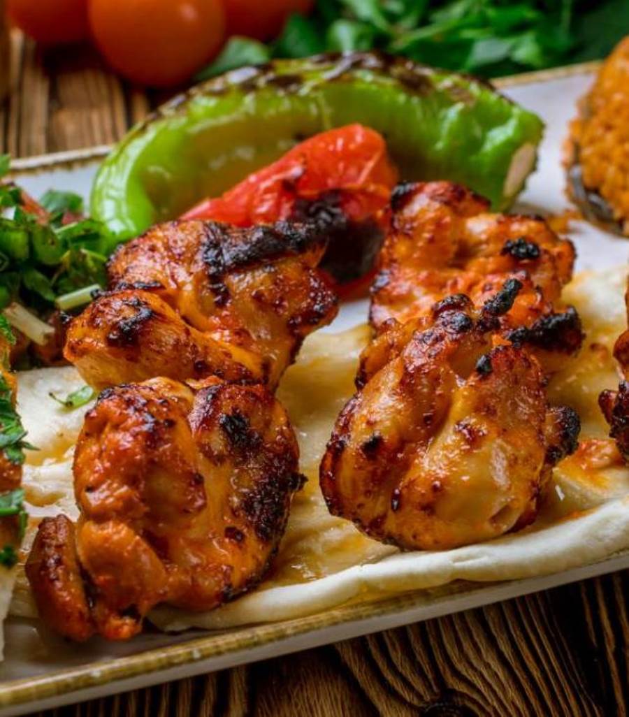 أشهر وصفات لحم الدجاج للشيف شربيني ومنال العالم .. والشيفين أسامة ورمزي