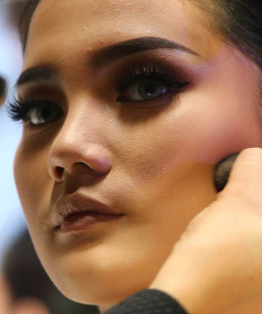 باقة مكياج Stila Summer 2012 Makeup Collection لصيف مغرٍ