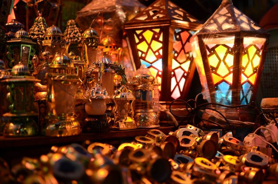 اضاءة اكبر فانوس رمضان في العالم بجنوب لبنان