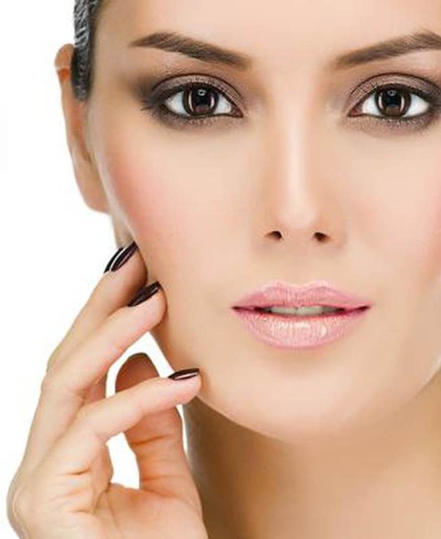 وصفات منزلية للبشرة من الملح والكافيار وعصير البصل!!