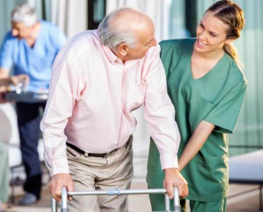 نتائج نفسية وصحية خطيرة لإساءة معاملة المسنين
