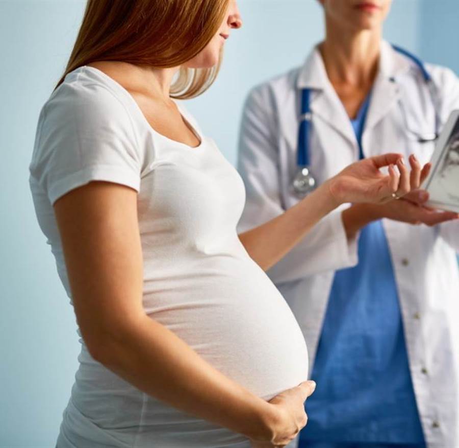 تعرفى على الحمل العنقودى وأسبابه