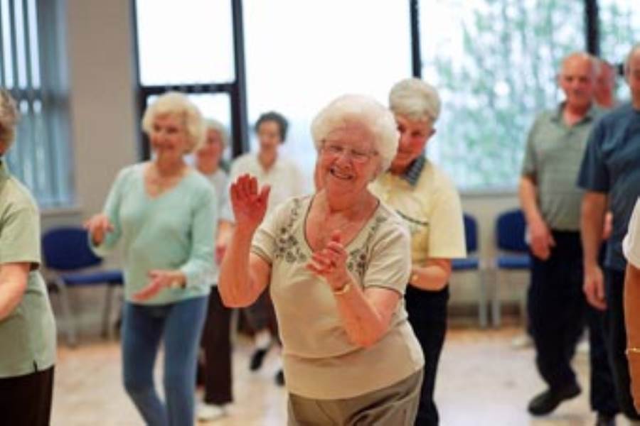 هل يساعد الرقص على التعامل مع أمراض الشيخوخة؟