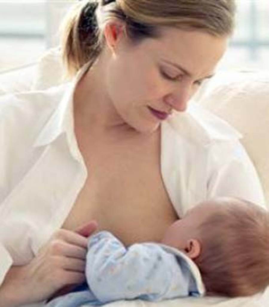 طبيب أطفال : الهزال يصيب الرضع بسبب الألبان الصناعية