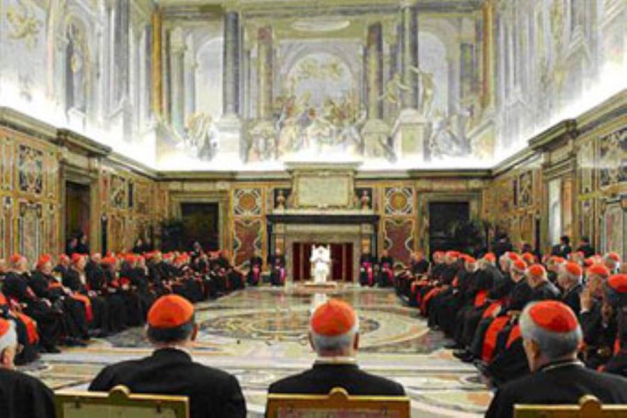 الفاتيكان يطلق حملة تلفزيونية ليحسن من صورة الكنيسة