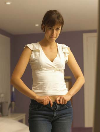 أسرار لبس الفتيات للملابس الضيقة