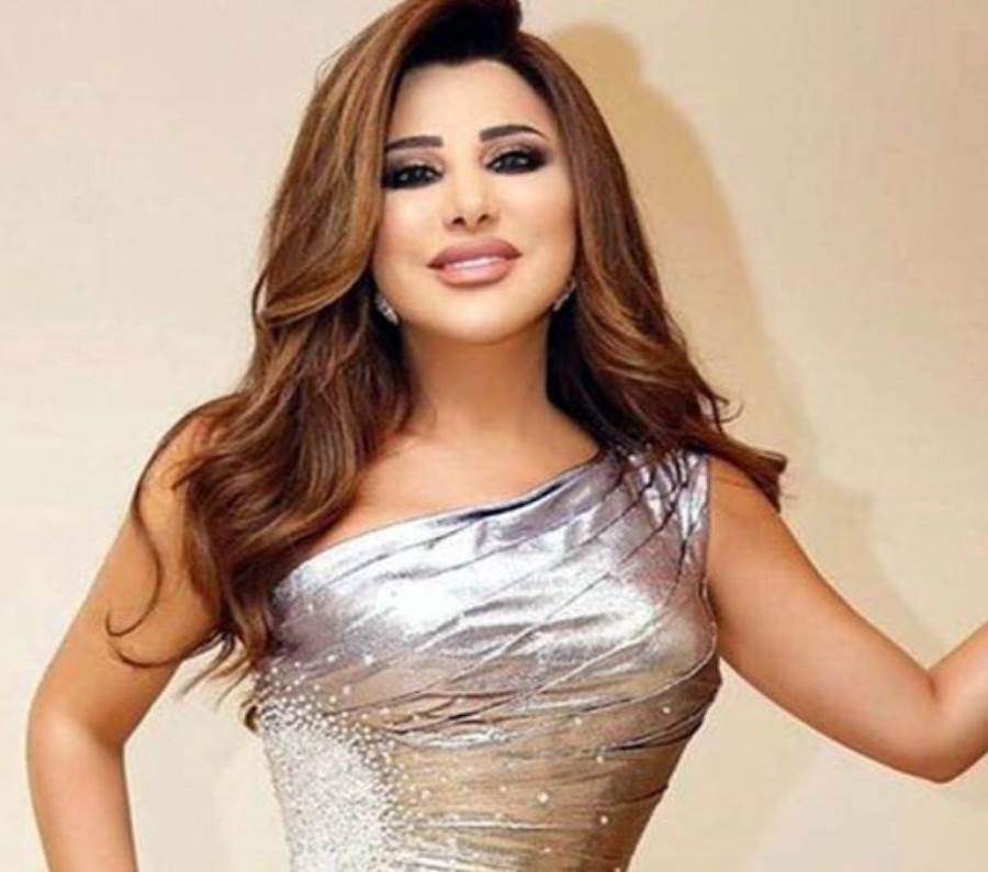 هل تسرق نجوى كرم قلب جورج كلوني بهذا الثوب؟