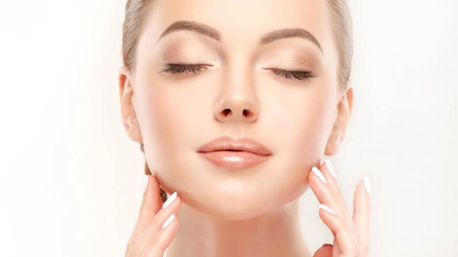 دراسة تفيد بأن إعادة عقارب الزمن إلى الوراء عشر سنوات مجرد حلم والطبيبان روبرتو وموريسيو فييل يؤكدان: العملية تعتمد على مهارة الجراح والجينات الوراثية للعميل وأسلوب حياته