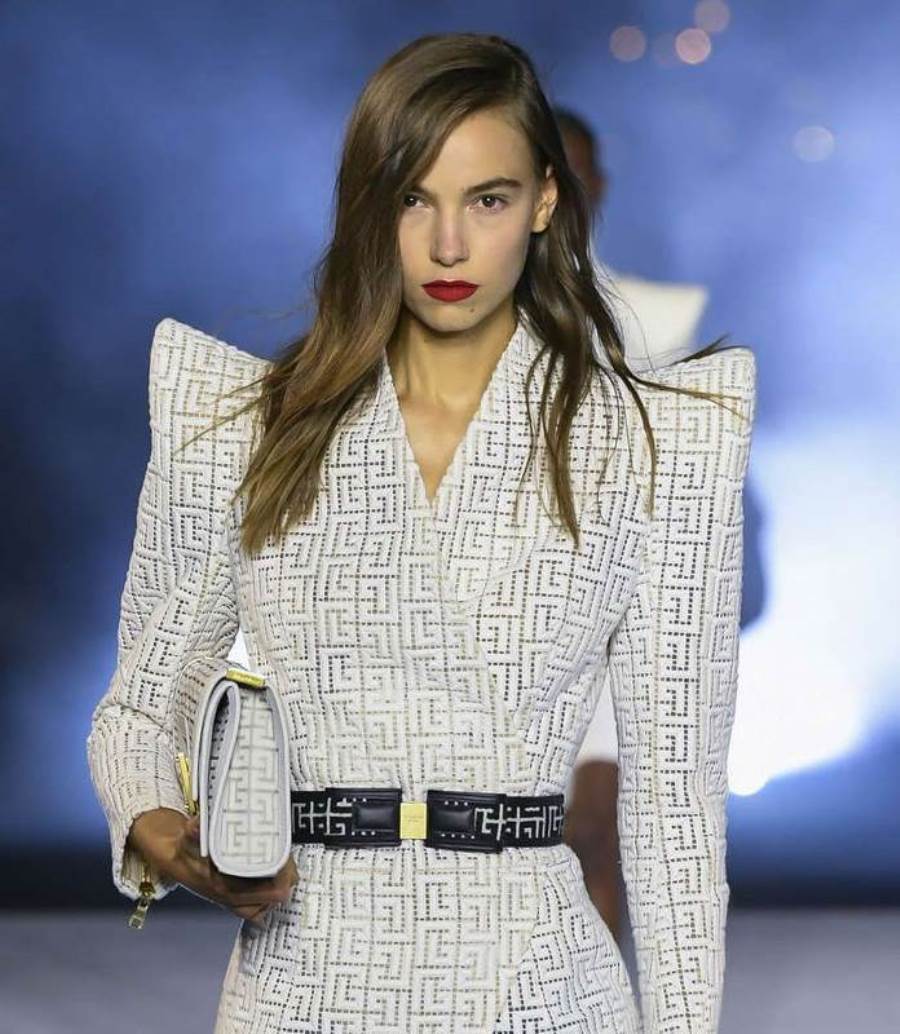 الرقة والأناقة عنوان مجموعة Blumarine لربيع وصيف 2014