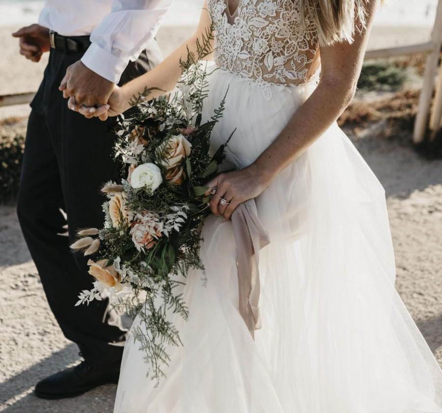 لهذه الأسباب يجب إلغاء حفل زفافك