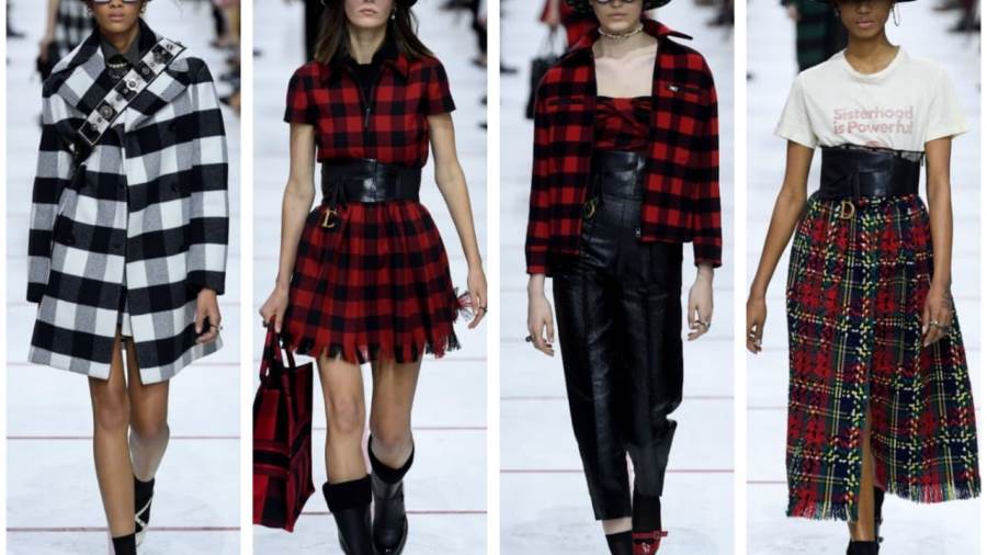 مرحبا بالعام الجديد 2014 .. مرحبا بالمخمل والبروكار والصوف في الصورة بخطوط ذهبية ناعمة فستان أسود من أليس تيمبرلي وفي الاسفل القليل من البروكار كثير. فرغم أنه جذاب ومناسب