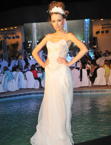  عرض أزياء فرنسي بالقاهرة