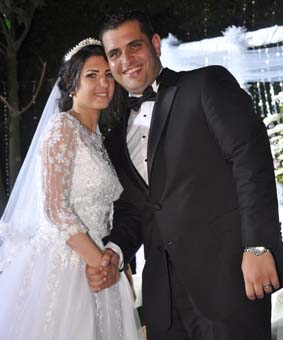 شاهد زفاف محمد ووفاء على الطريقة الاسكندرانية