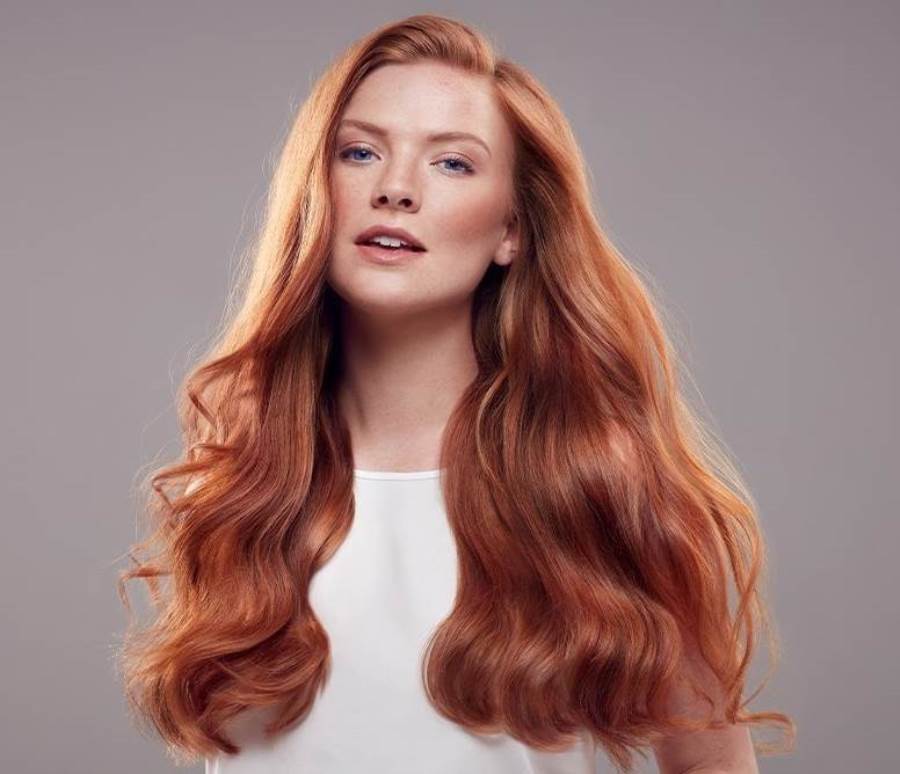 اتا عمري 31 وطبيعه شعري ضعيف ولا يتساقط والصيدلي نصحني ب امبولات اناستيم وشامبو فولتين وهما جيدان سؤالي هو انا استخدم الحناء بديل الصبغة لتغطية الشيب هل استخدم الحناء بشكل طبيعي مع كورس الامبولات علما