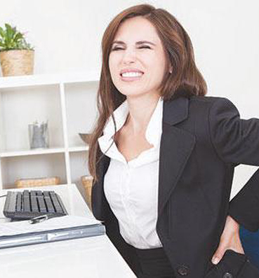 علاج تحفظي وطبيعي يسبق التوجه لإجراء عمليات جراحية