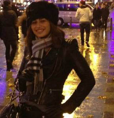  شاهد كيف تتحدى منة فضالي برودة الجو ؟