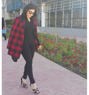 شاهد أناقة ورشاقة هيفاء وهبى بالاسود .. وتكشف سر وشمها الغريب