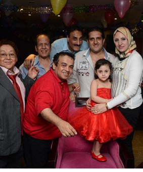 بالصور .. نجوم الفن والطرب فى عيد ميلاد مريم