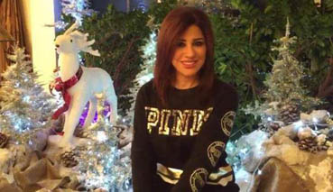  نجوى كرم تحتفل بزينة عيد الميلاد